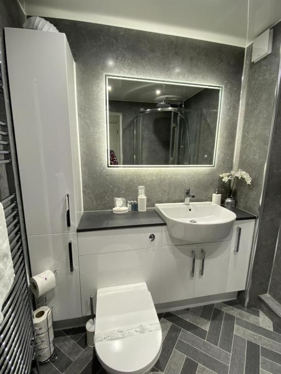 דירות Saint Davids  Super Prime Luxury Waterfront View Dbay By Tba מראה חיצוני תמונה
